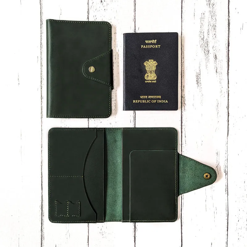 Classic Passport Holder - Hunter Green