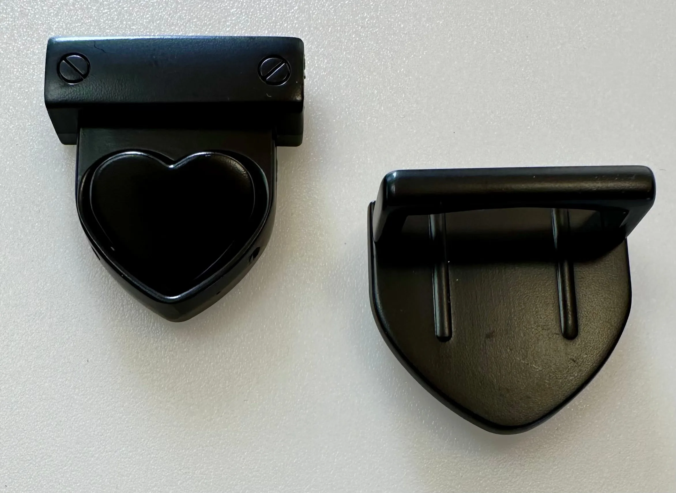 Heart Thumb Lock