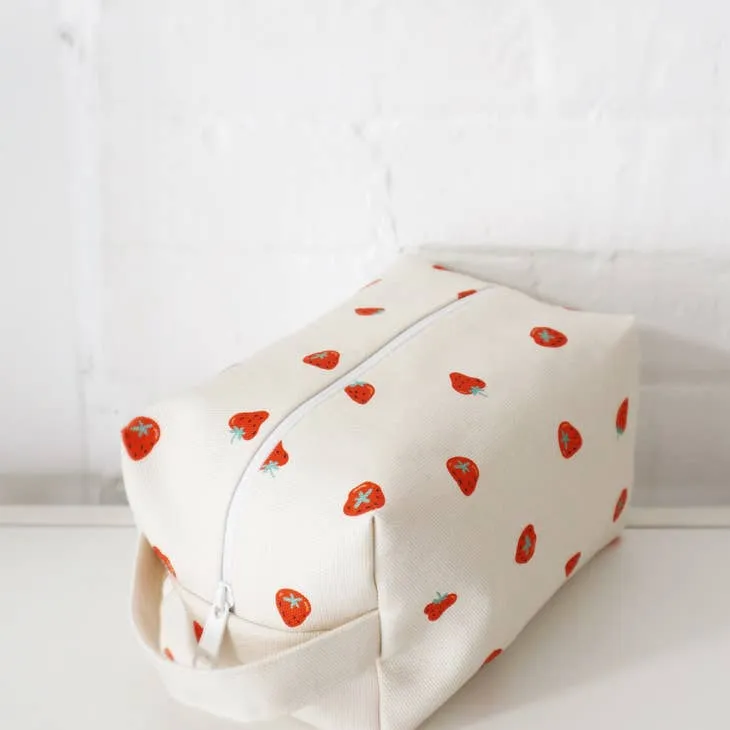 Makeup Bag - Strawberry