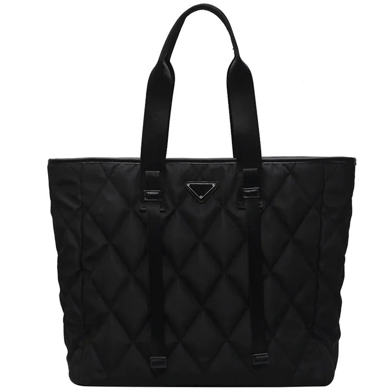 Spacious Weekender Quilted Textured Shoulder Bags