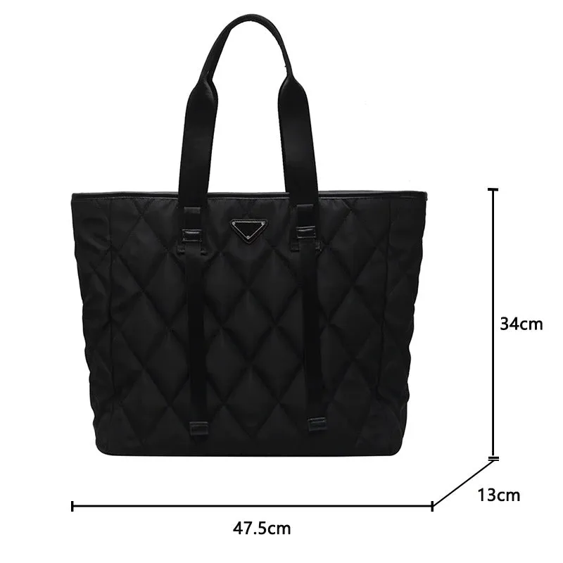 Spacious Weekender Quilted Textured Shoulder Bags